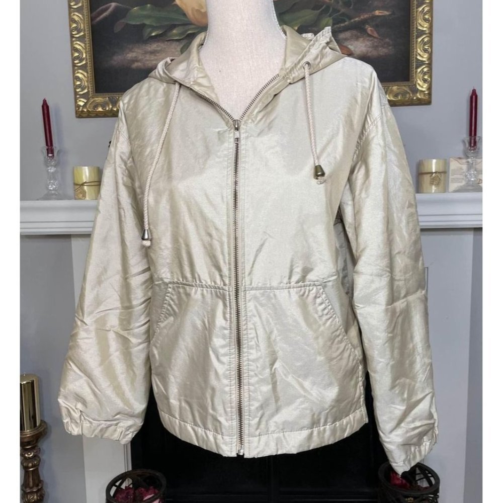 SM2 Women’s Raincoat Size Medium